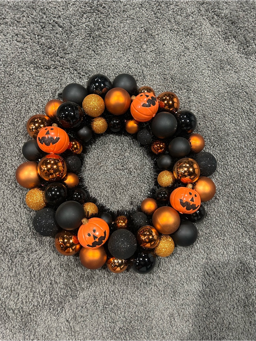 18" Halloween Pumpkin Ornament Wreath - Orange & Black